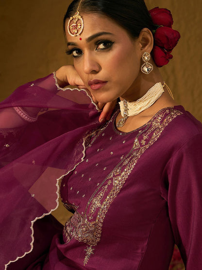 Ethnic Motifs Embroidered Sequinned Liva Straight Kurta With Trousers & Dupatta