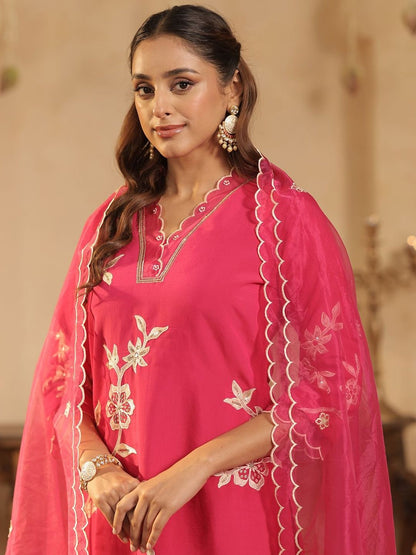 Floral Embroidered Thread Work V-Neck Straight Kurta & Trousers With Dupatta