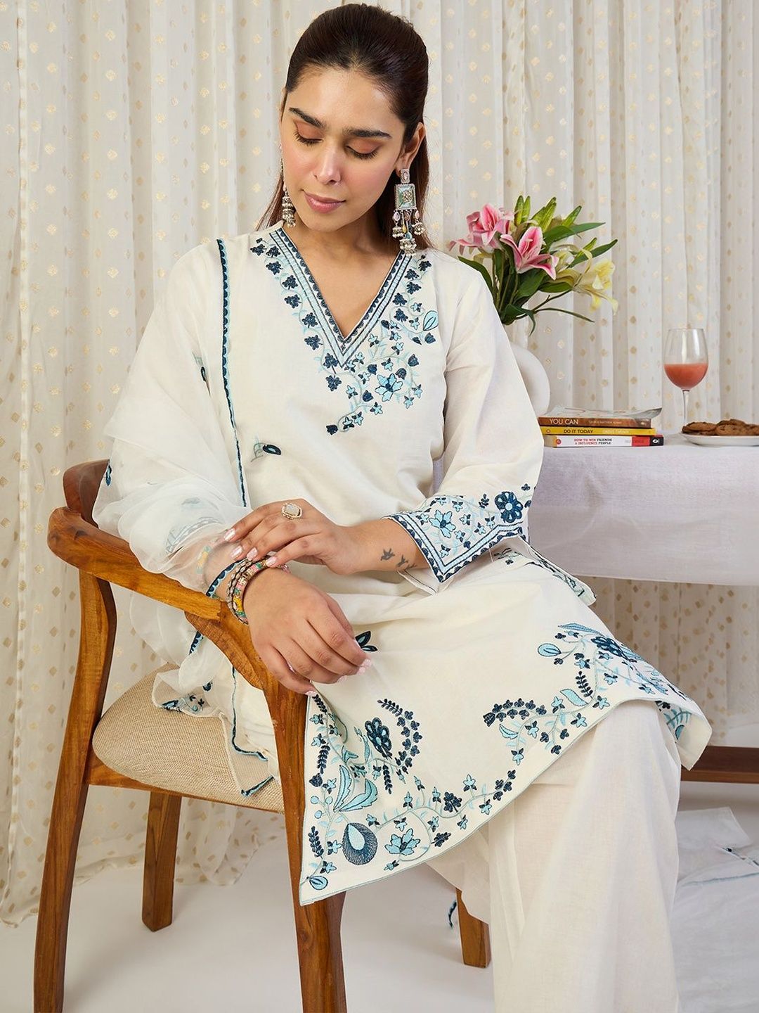 Ethnic Motifs Embroidered Thread Work Pure Cotton Kurta With Trousers & Dupatta