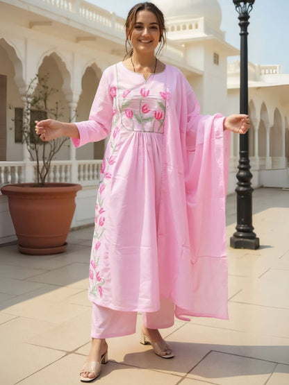 Floral Embroidered Thread Work Pure Cotton A Line Kurta With Trousers & Dupatta
