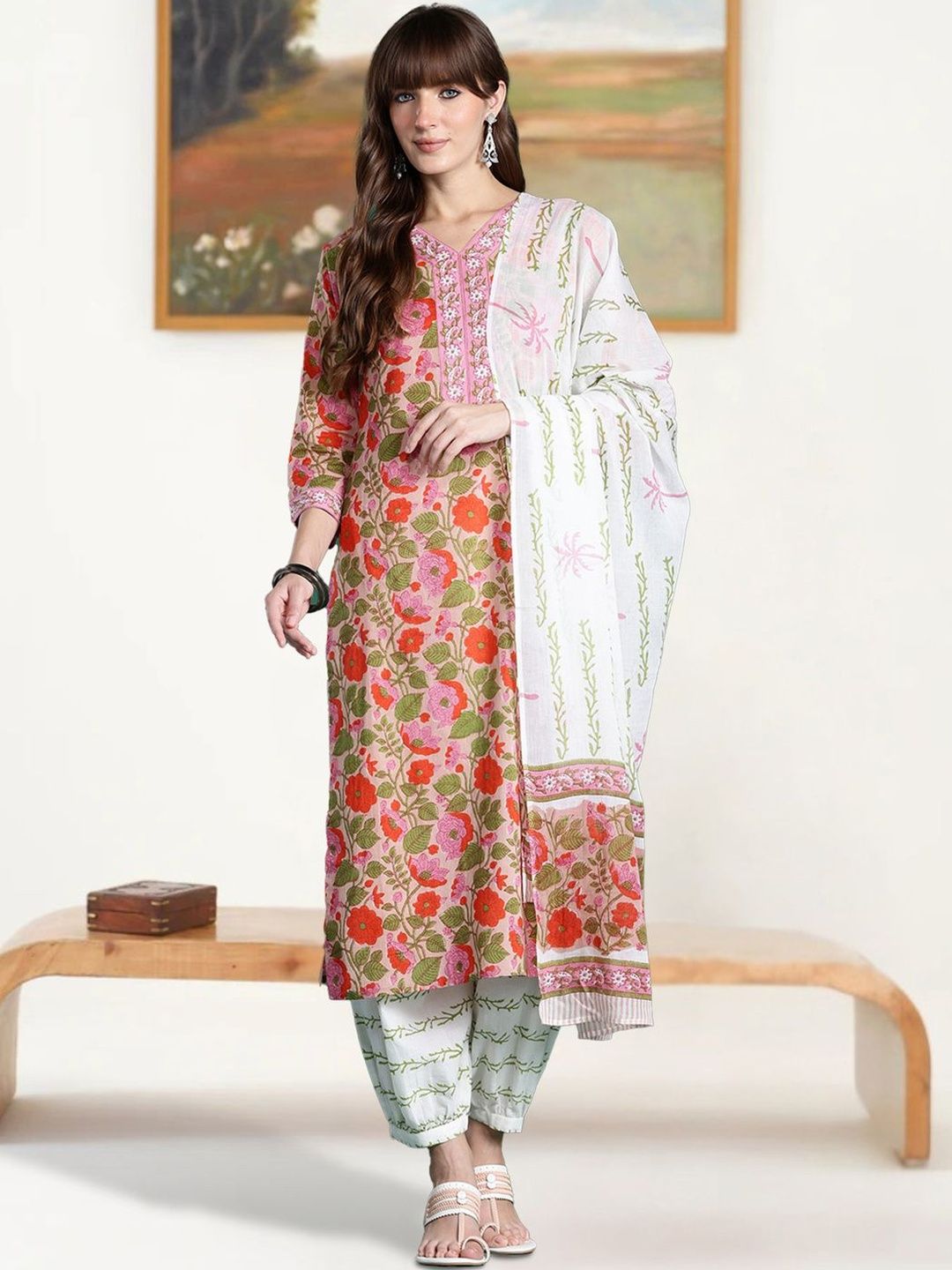 Dhiyona IE Women Floral Printed Regular Thread Work Pure Cotton Kurta with Patiala & With Dupatta