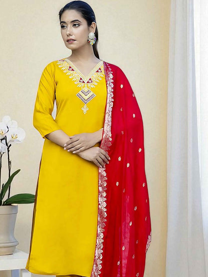 Dhiyona SN Women's Floral Embroidered Thread Work V-Neck Straight Kurta With Trouser And Dupatta