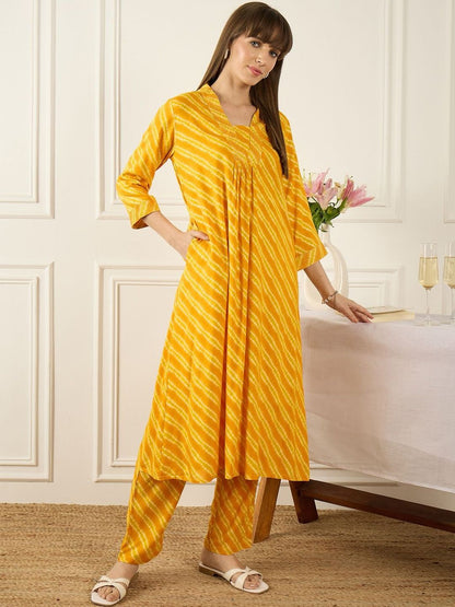 Dhiyona IE Printed V-Neck Three-Quarter Sleeves Top With Trousers