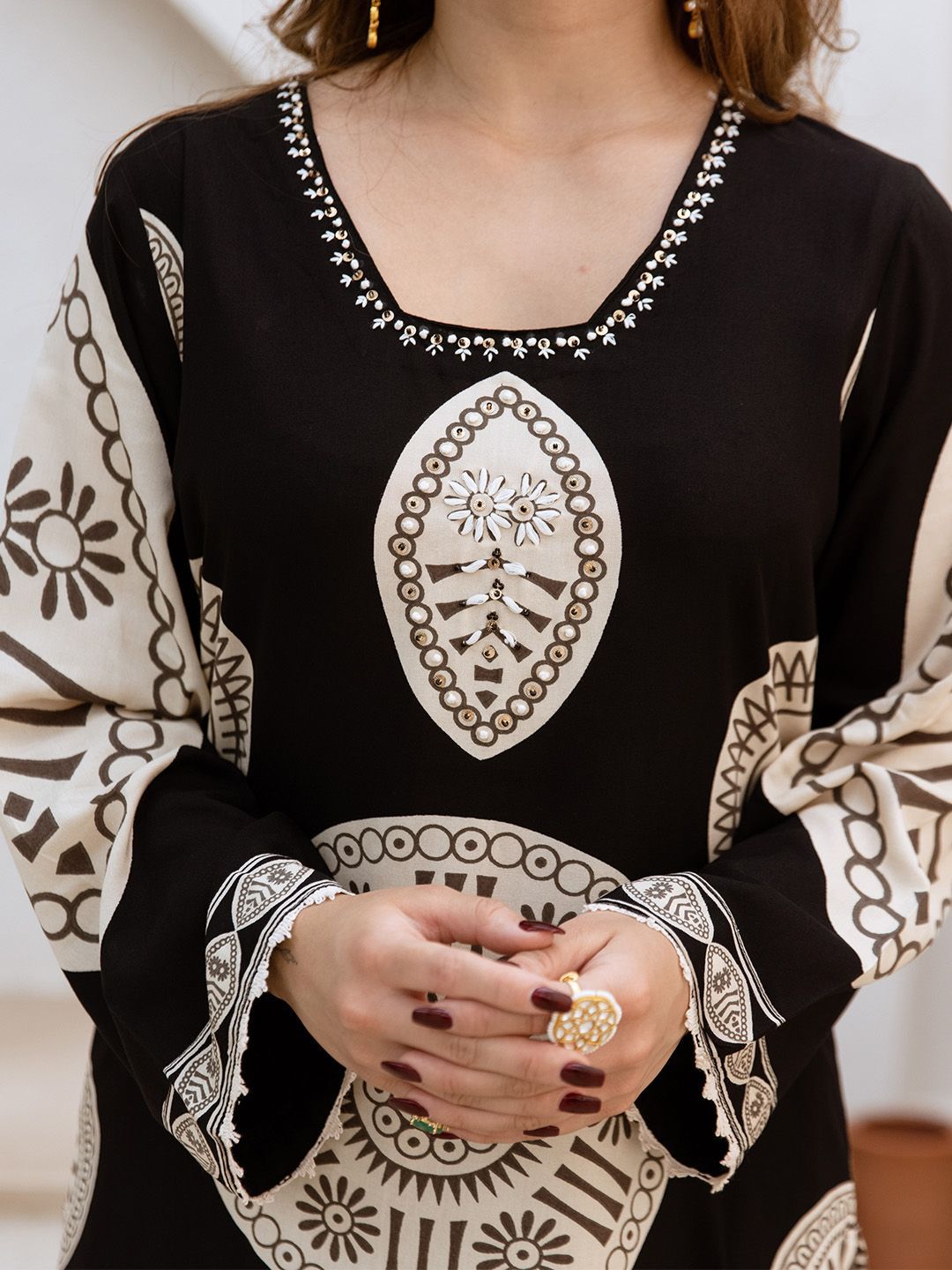 Dhiyona IS Women's Women Ethnic Motifs Printed Kurta with Trousers