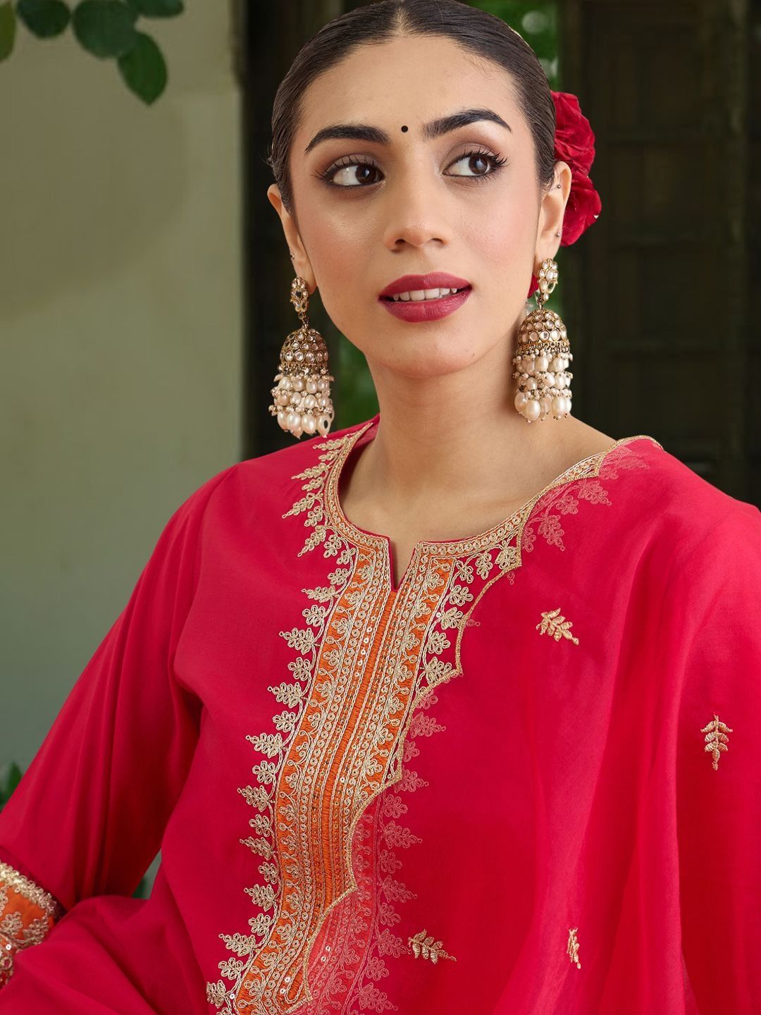 Women Ethnic Motifs Embroidered Regular Thread Work Kurta with Trousers & With Dupatta