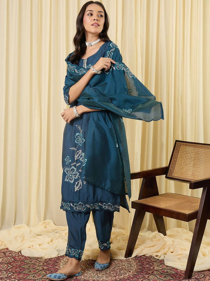 Women Floral Embroidered Regular Thread Work Kurta with Trousers & With Dupatta