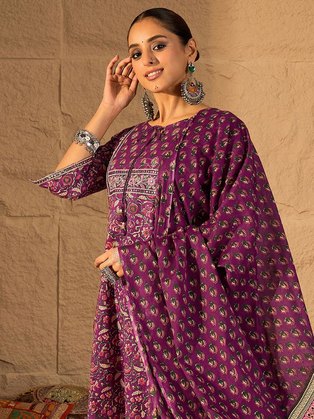 Women Floral Printed Regular Pure Cotton Straight Kurta with Trousers & Dupatta