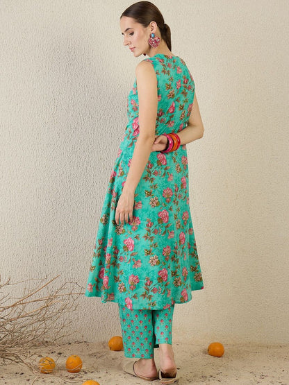 Women Floral Printed Regular Pure Cotton Kurta with Trousers