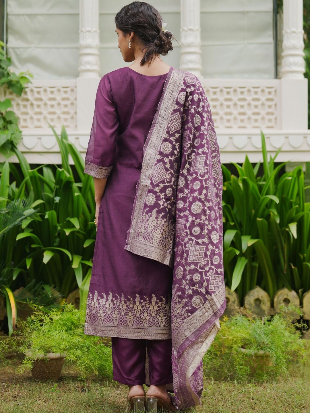 Women Ethnic Motifs Regular Kurta with Pyjamas & With Dupatta