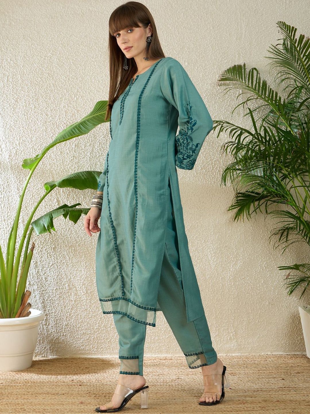 Dhiyona IE Embroidered Round Neck Three-Quarter Sleeves Pure Cotton Tunic And Trousers
