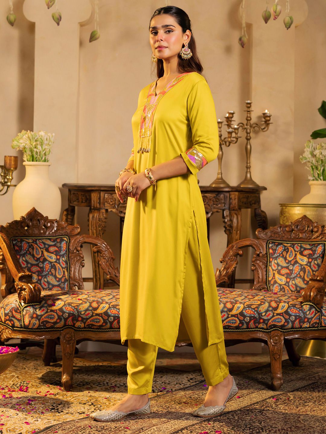 Women Ethnic Motifs Embroidered Regular Beads and Stones Straight Kurta Set