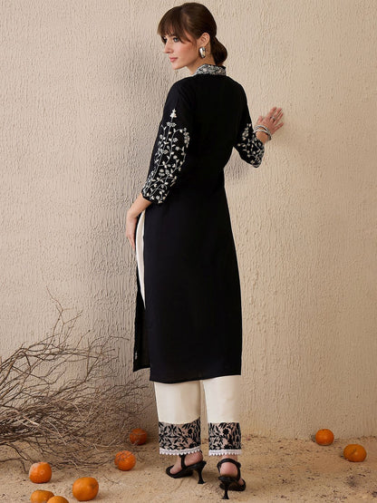Dhiyona IE Women Floral Embroidered Thread Work Kurta