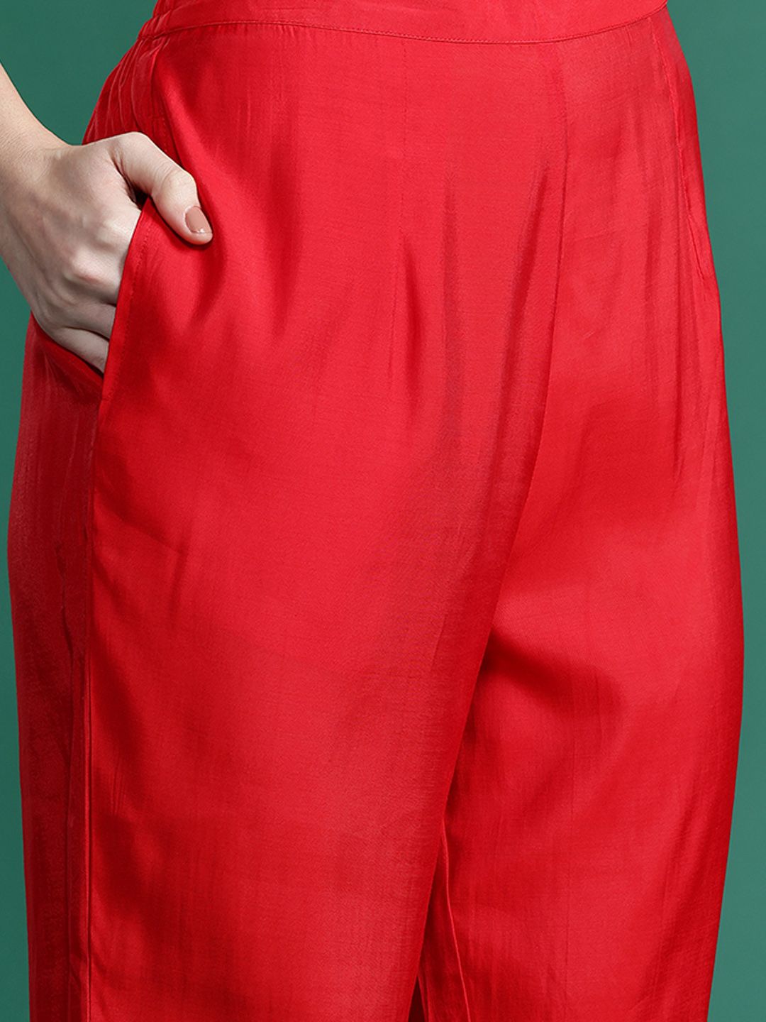 Dhiyona IE Ethnic Motifs Embroidered Sequinned Kurta with Trousers & With Dupatta