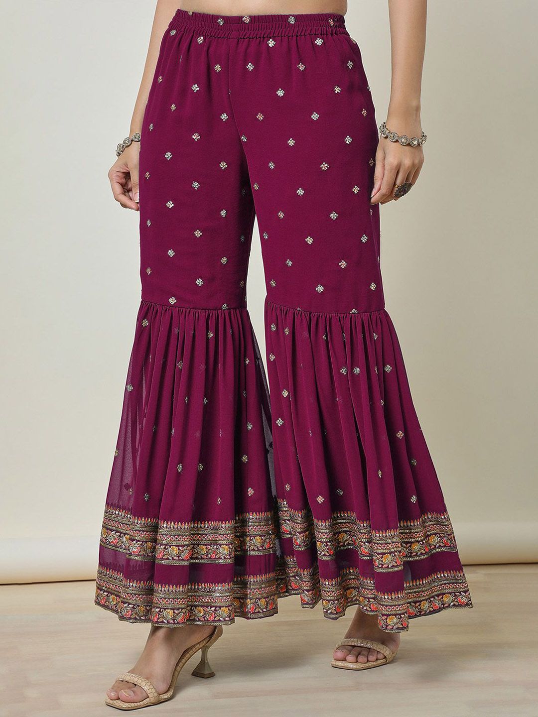 Dhiyona SO Women's Women Printed Regular Thread Work Kurta with Sharara & With Dupatta
