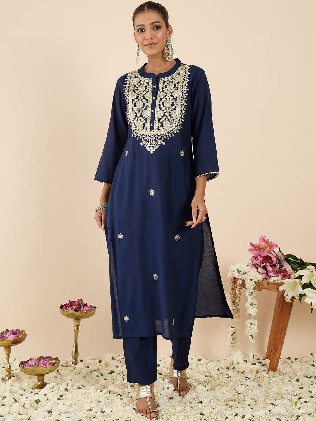 Women Ethnic Motifs Embroidered Regular Kurta with Trousers
