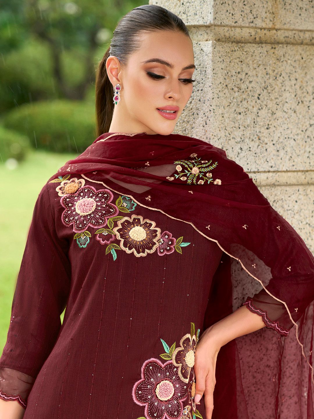 Floral Embroidered Regular Sequinned Straight Kurta with Trousers & Dupatta