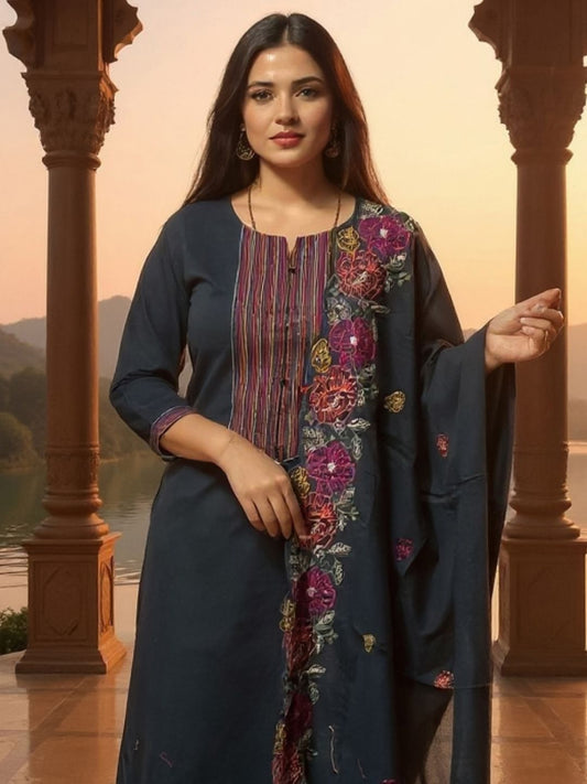Floral Embroidered Thread Work Pure Cotton Kurta With Trousers & Dupatta