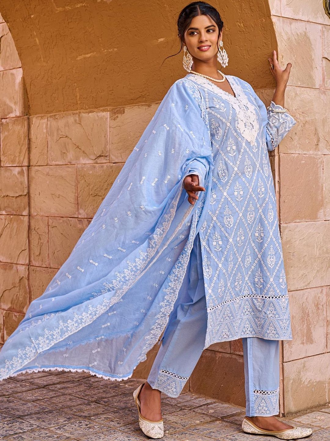 Floral Embroidered Pure Cotton V-Neck Thread Work Kurta & Trousers Dupatta