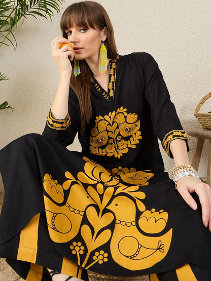 Women Ethnic Motifs Printed A-Line Kurta with Palazzos