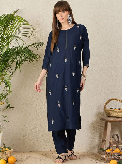 Ethnic Motifs Embroidered Straight Kurta With Trouser
