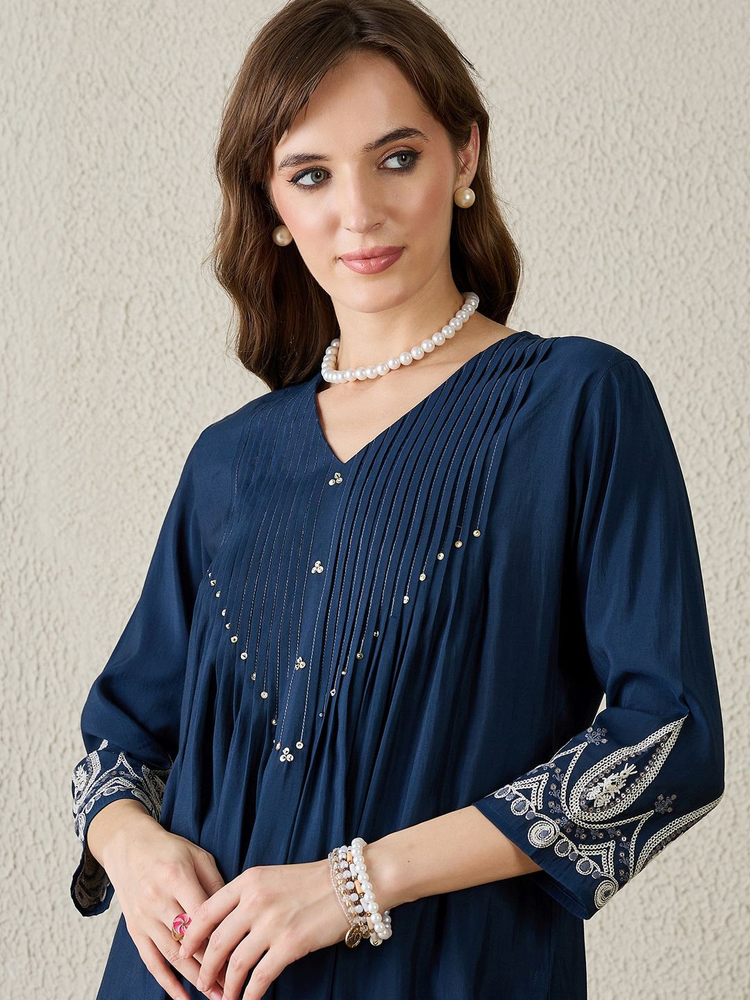 Dhiyona IE Embroidered V-Neck Tunic With Trousers