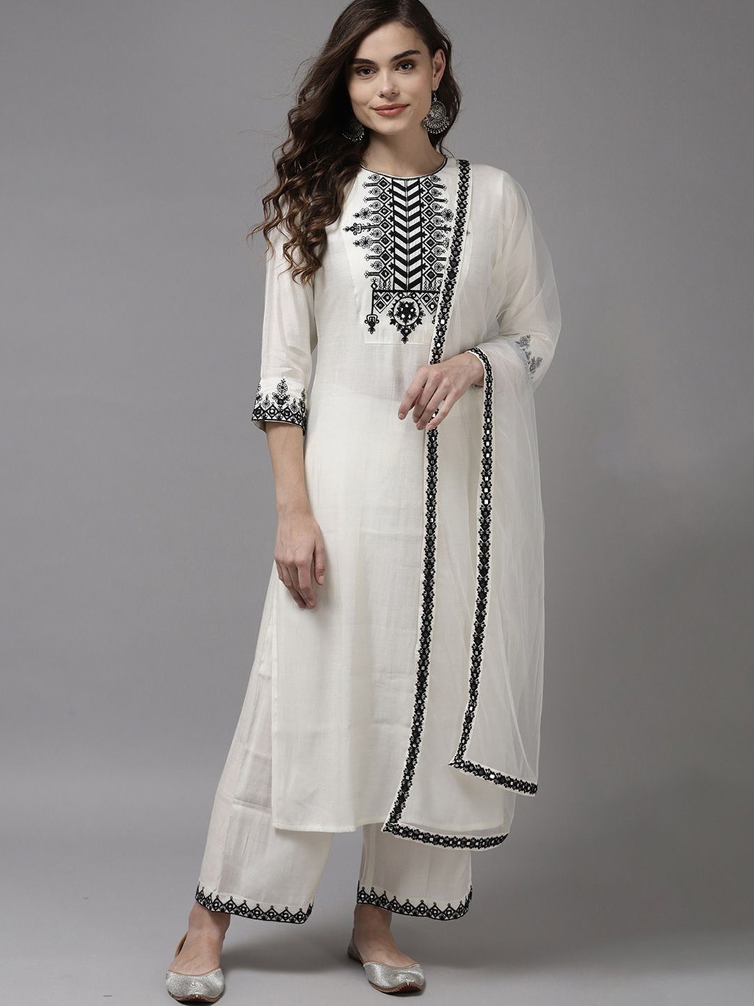 Ethnic Motifs Embroidered Regular Mirror Work Kurta With Palazzo And Dupatta