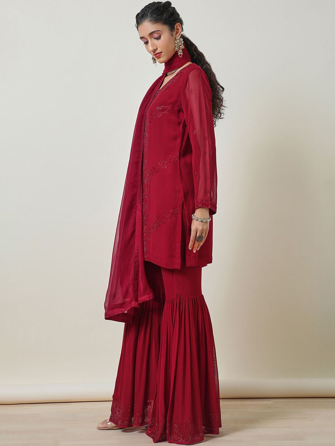 Dhiyona SO Women's Floral Embroidered Beads & Stones Straight Kurti with Sharara & Dupatta