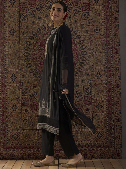 Embroidered Notch Neck Sequinned Straight Kurta With Trousers & Dupatta