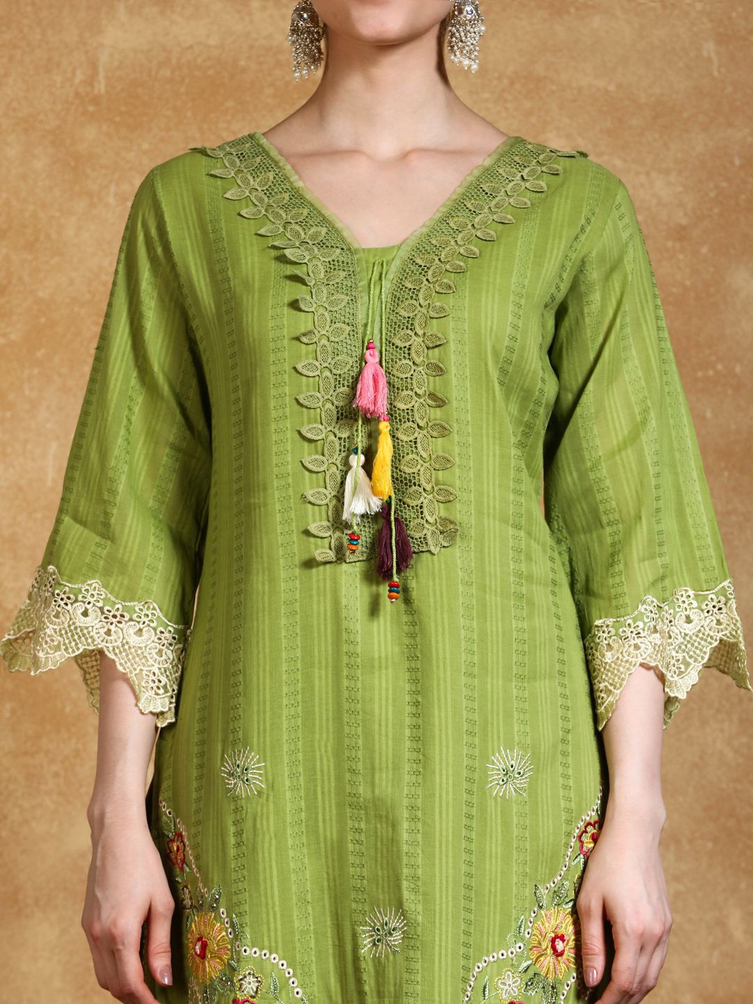 Dhiyona VA Women's Floral Embroidered Thread Work Pure Cotton Kurta with Trousers & Dupatta