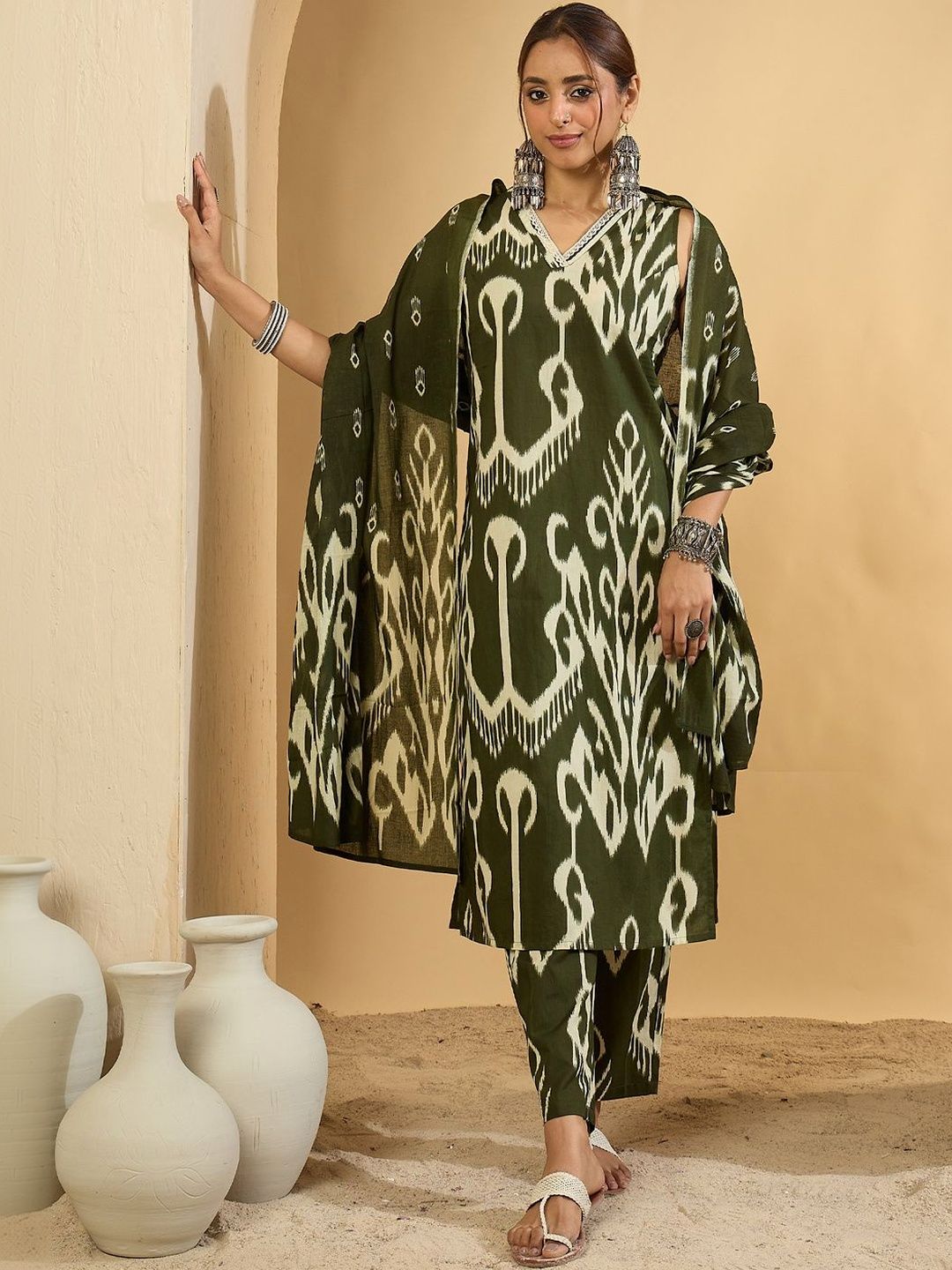 Women Ethnic Motifs Printed Regular Pure Cotton Kurta with Trousers & With Dupatta