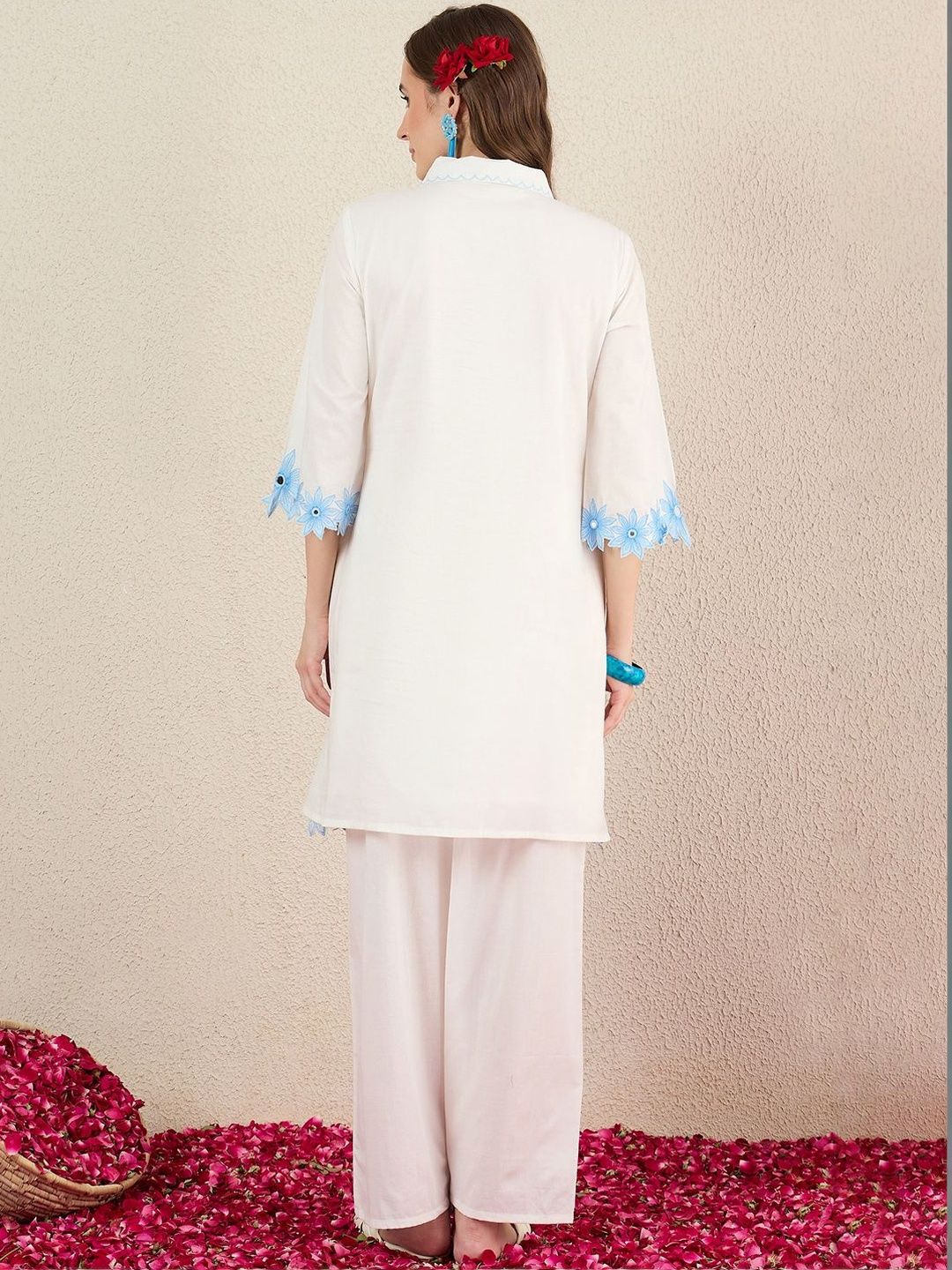 Women Floral Embroidered Regular Thread Work Pure Cotton Kurta with Trousers