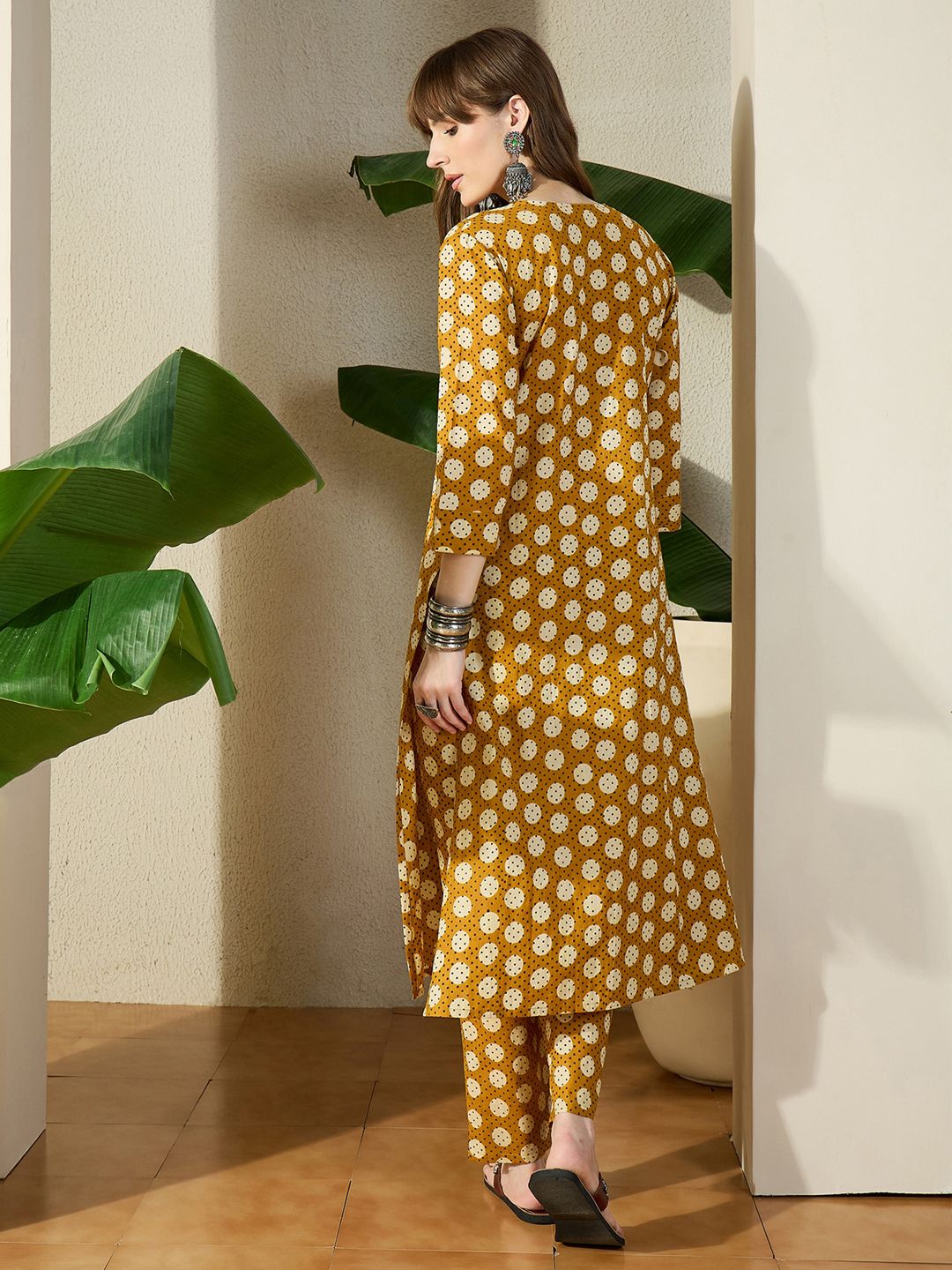 Women Mustard Printed Regular V-Neck Pure Cotton Kurta Sets