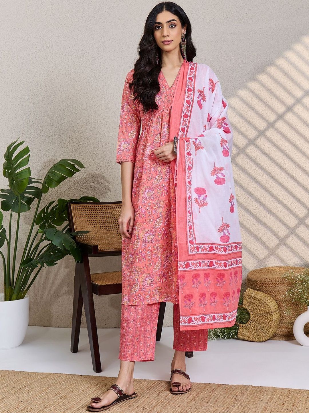 Women Floral Printed Empire Pure Cotton Kurta with Trousers & With Dupatta