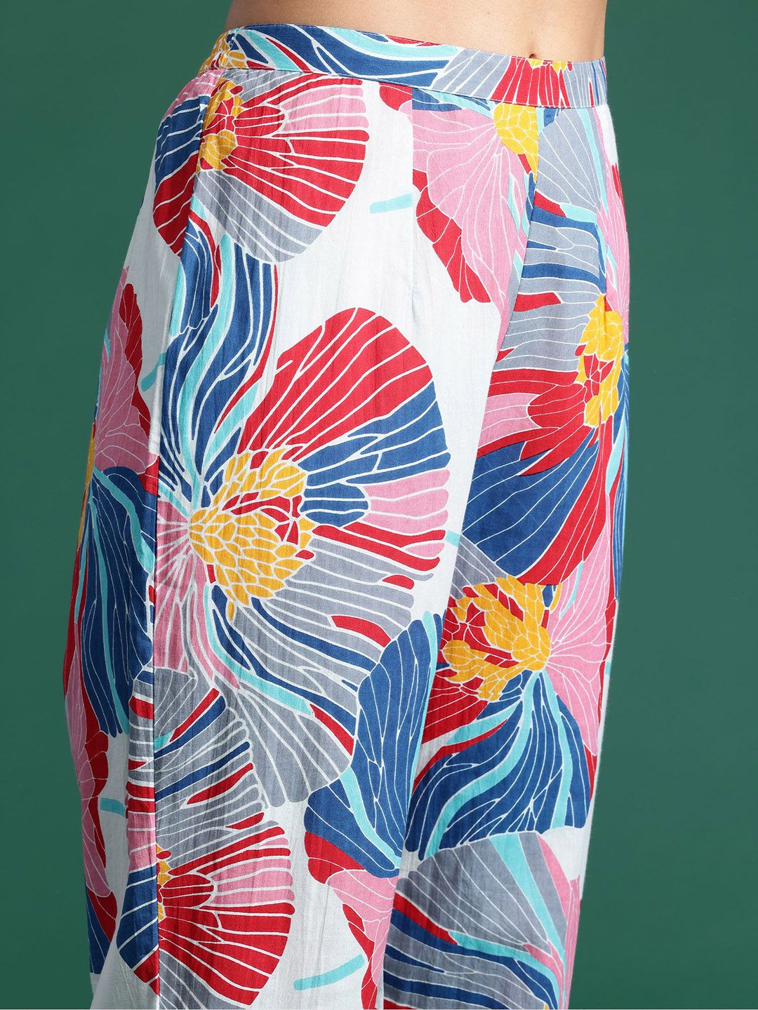 Dhiyona IE Printed Sleeveless Pure Cotton Tunic With Trouser