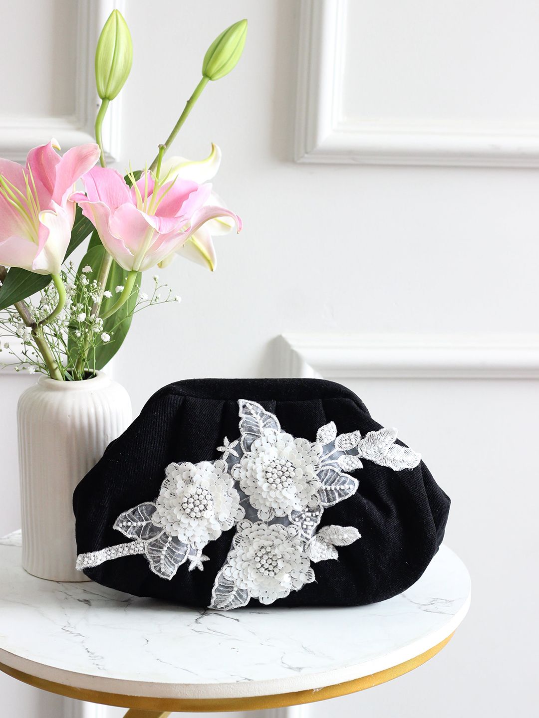 Dhiyona NR Floral Embroidered Sequinned Purse