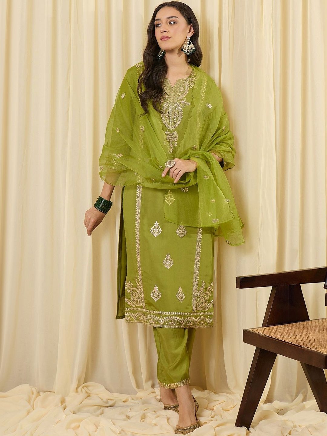 Women Ethnic Motifs Embroidered Regular Kurta with Trousers & With Dupatta