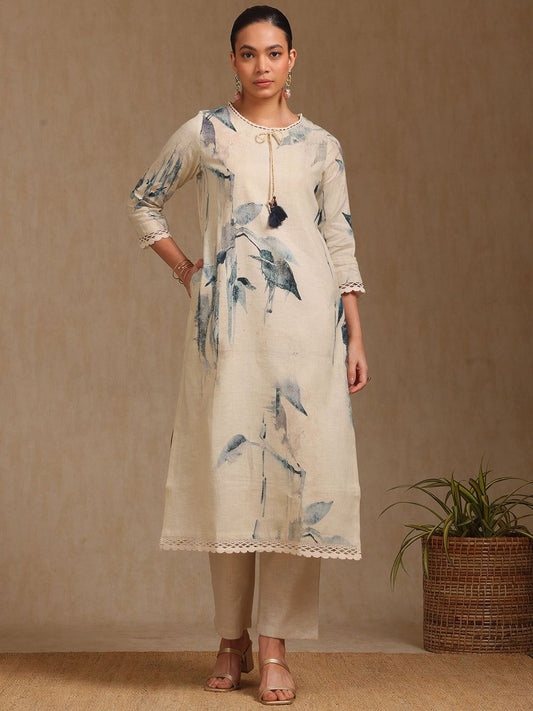 Dhiyona SO Women's Women Floral Printed Regular Kurta with Trousers
