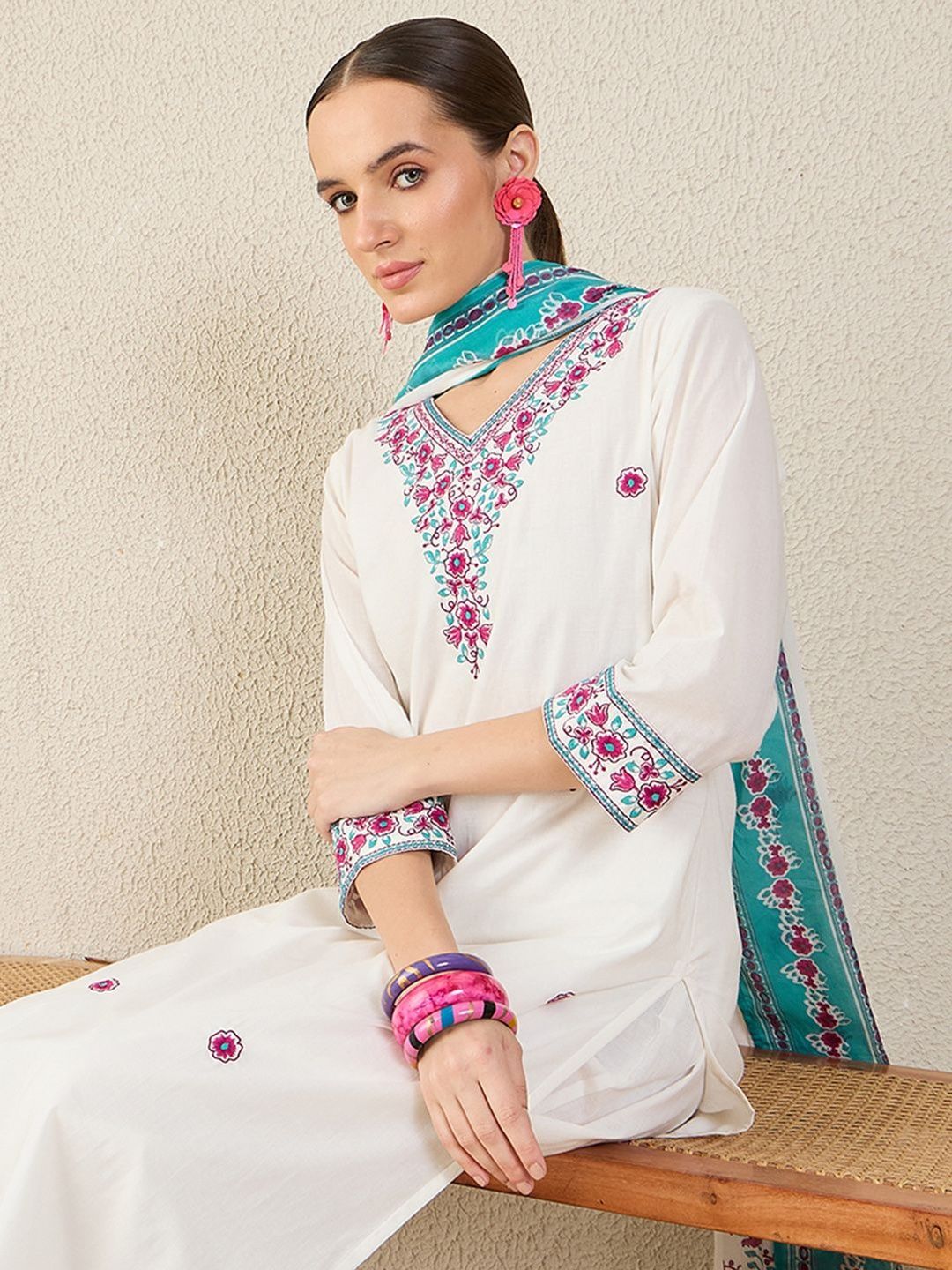 Floral Embroidered Thread Work Pure Cotton V-Neck Kurta With Trouser & Dupatta