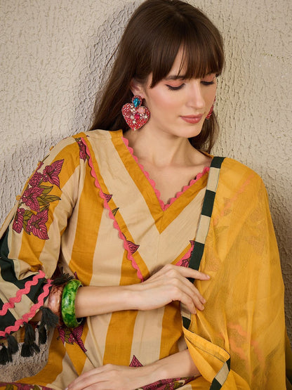 Floral Printed Pure Cotton Kurta with Trousers & With Dupatta