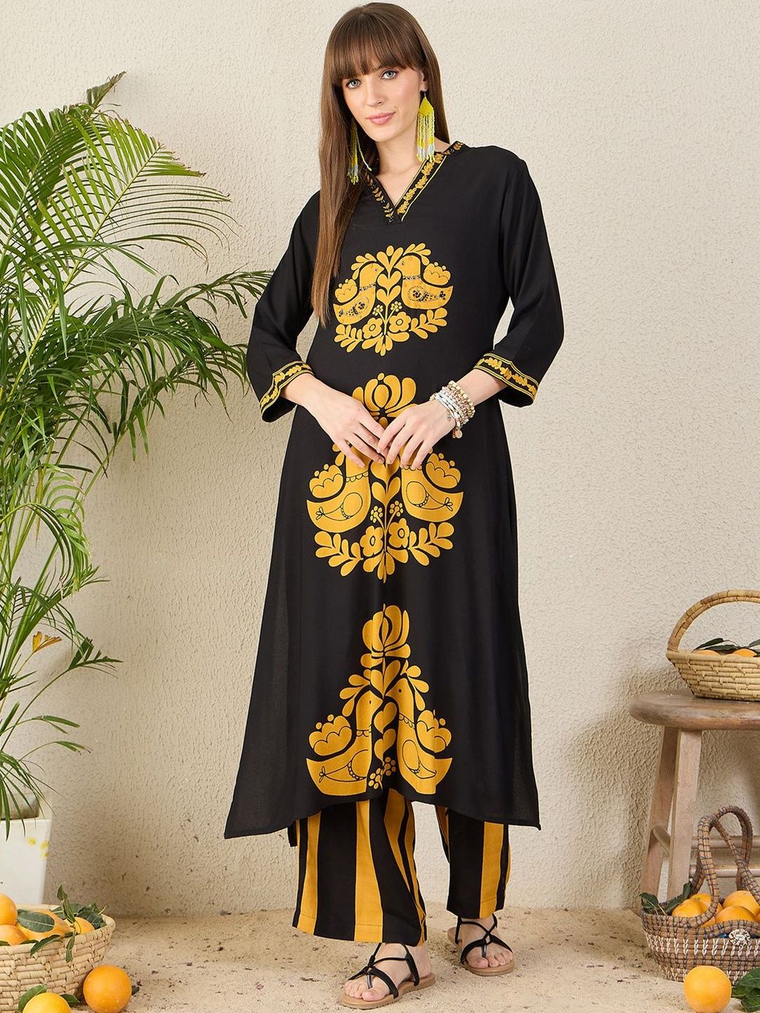 Women Ethnic Motifs Printed A-Line Kurta with Palazzos