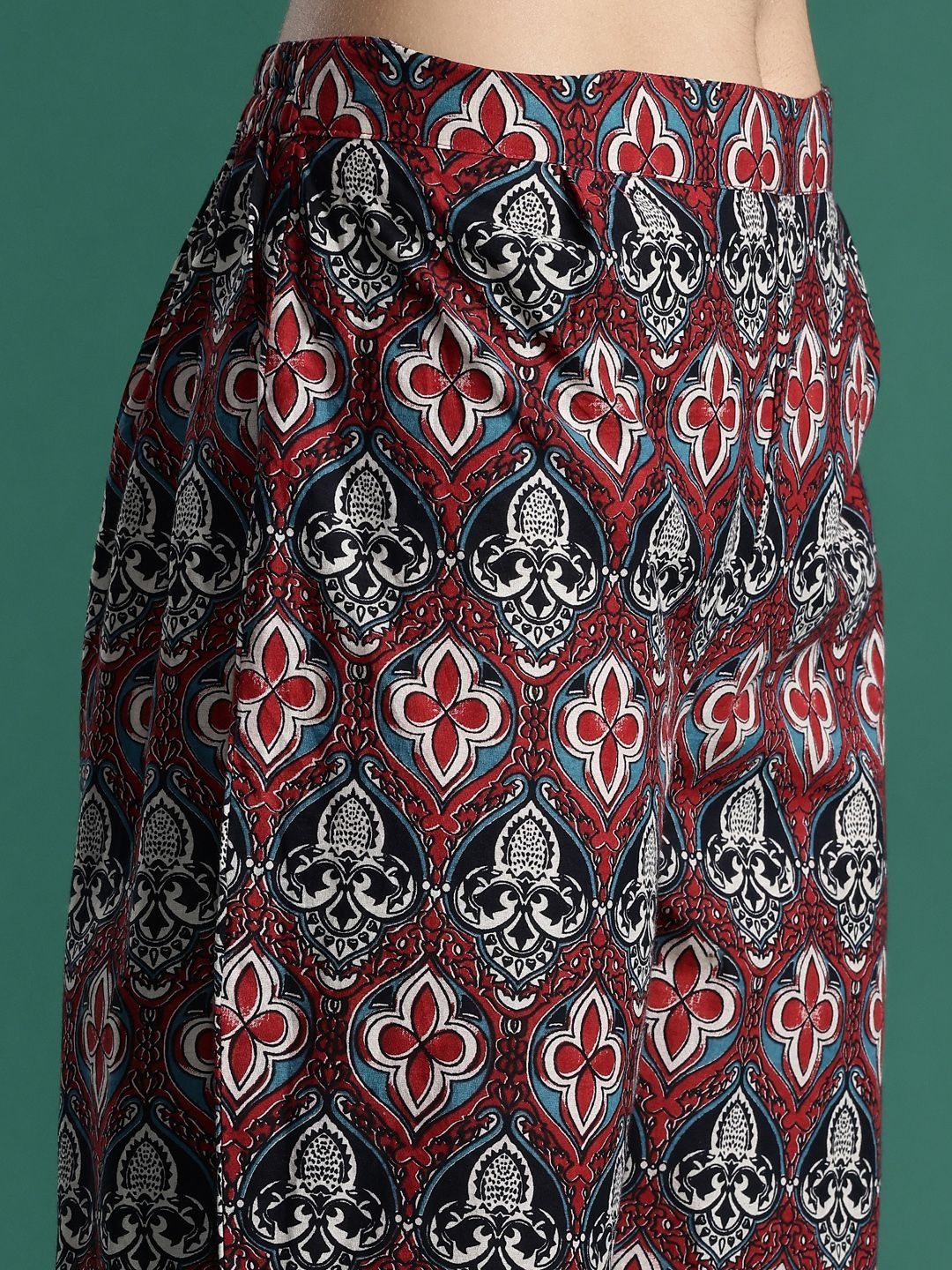 Women Floral Printed Regular Pure Cotton Kurta with Trousers & With Dupatta