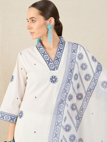 Floral Embroidered V Neck A-Line Pure Cotton Kurta & Trousers With Dupatta
