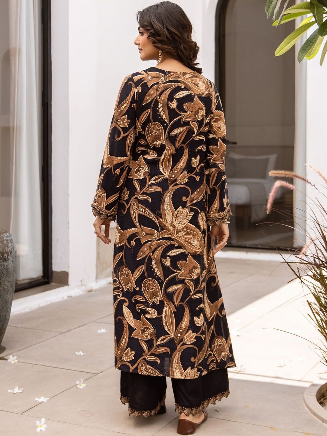 Women Ethnic Motifs Printed Regular Beads and Stones Kurta with Palazzos