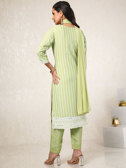 Dhiyona SO Women's Floral Embroidered Regular Thread Work Straight Kurta With Trouser With Dupatta