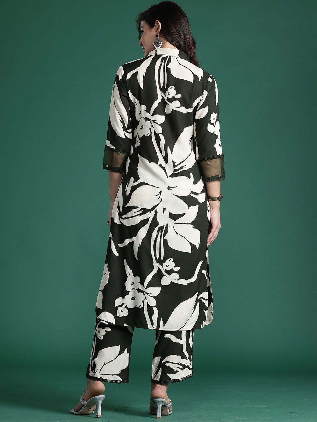 Dhiyona IE Floral Printed Three-Quarter Sleeves Tunic With Trouser