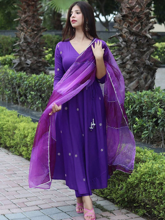 Dhiyona KL V Neck Floral Embroidered Anarkali Kurta With Trousers & Dupatta