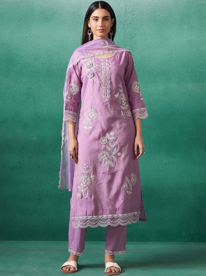 Women Floral Embroidered Kurta with Trousers & Dupatta