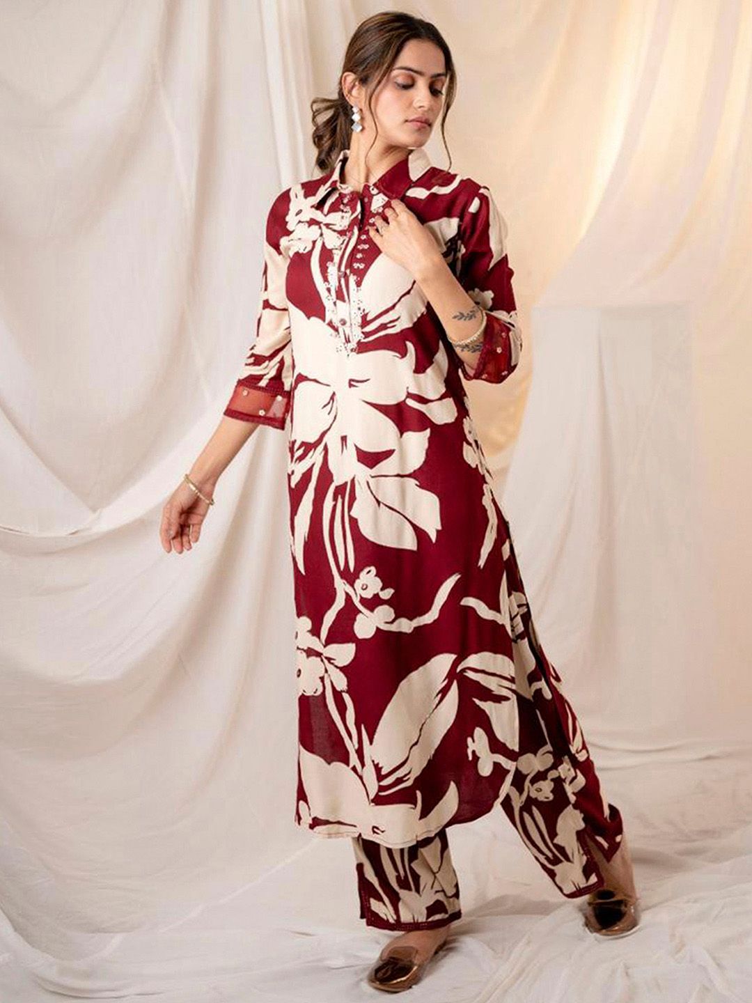 Women Floral Printed Regular Sequinned Kurta with Trousers