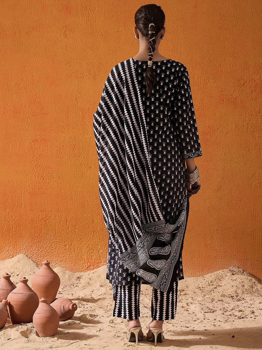 Dhiyona IE Ethnic Motifs Printed Pure Cotton Straight Kurta With Trousers & Dupatta