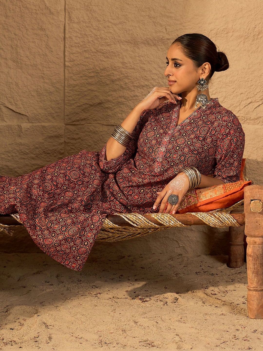 Women Ethnic Motifs Printed Regular Pure Cotton Kurta with Trousers